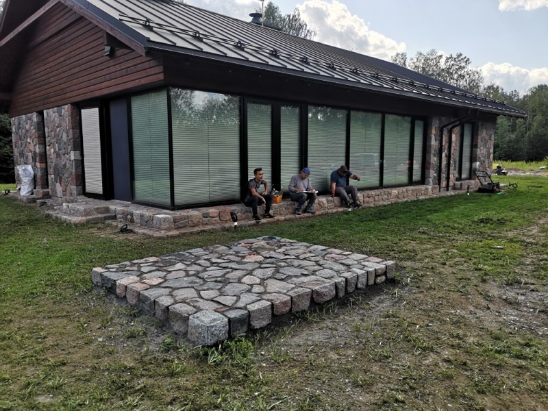 Stützmauern — Akmuo Kitaip